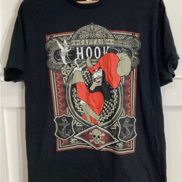 Disney Captain Hook Men’s Size Large Graphic Black T-Shirt - Picture 9 of 9